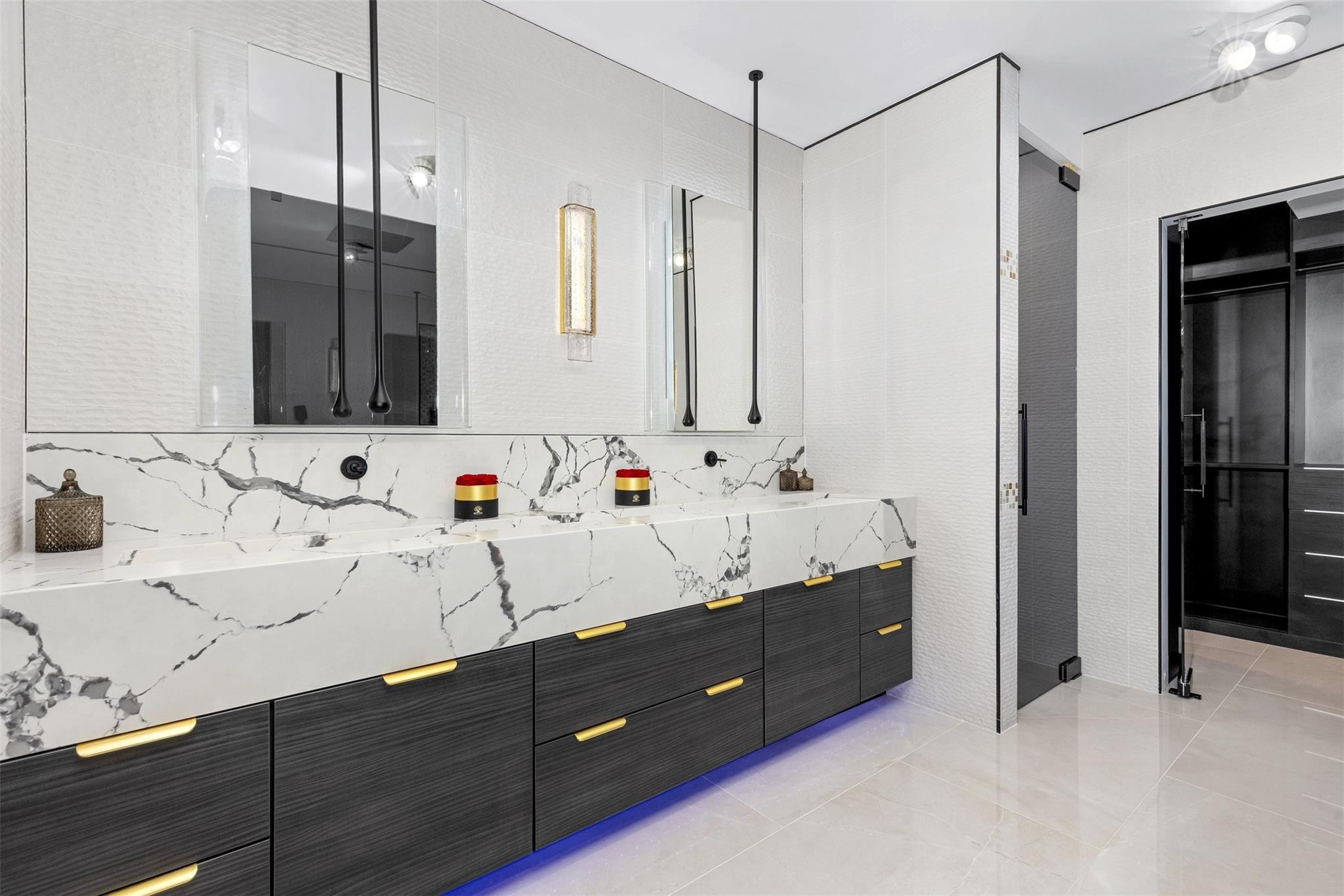 3021 Riomar Street Fort Lauderdale, FL 33304 - Photo 34 of 62 Photo 34