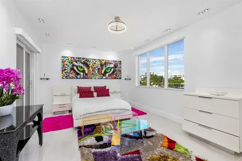 $3,599,999 | 3021 Riomar Street, Fort Lauderdale, FL 33304