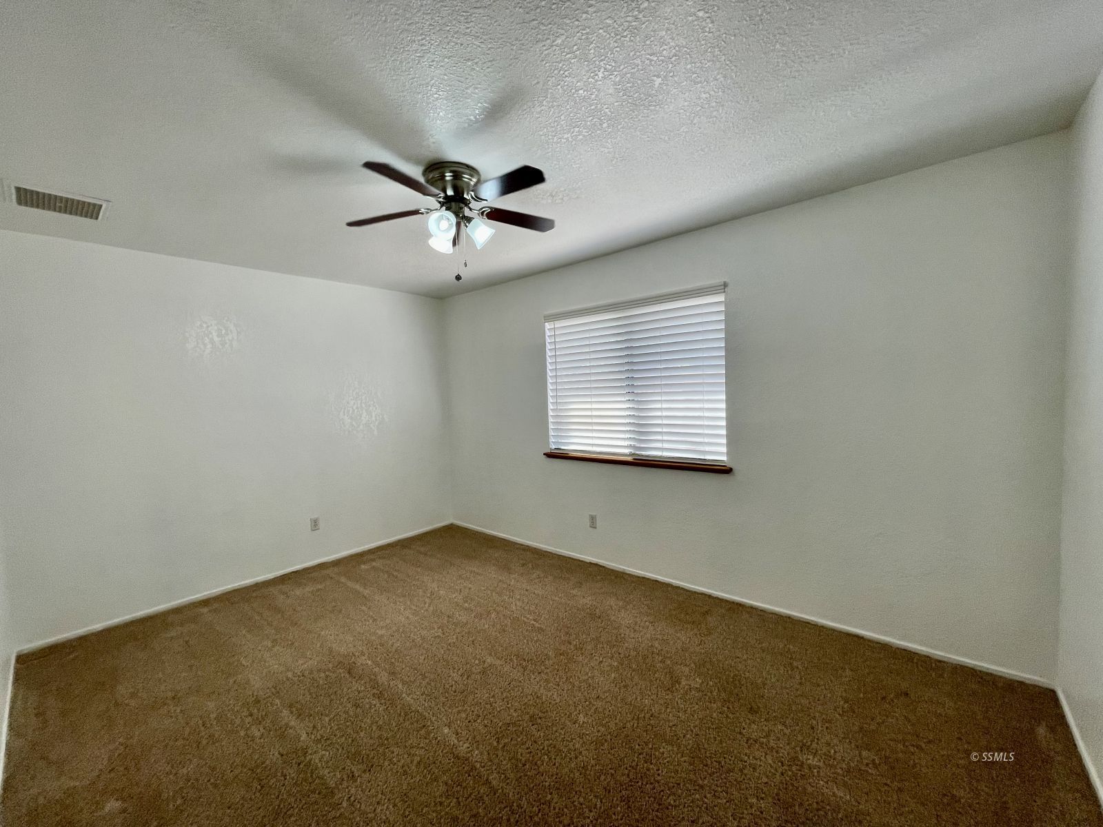 612 Heather Court Ridgecrest, CA 93555 - Photo 12 of 31