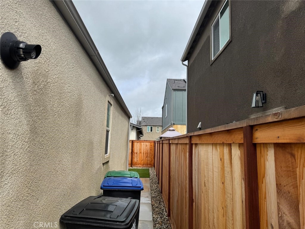 4035 Braden Road Madera, CA 93636 - Photo 7 of 29 a view of a livingroom with wooden floor and furniture