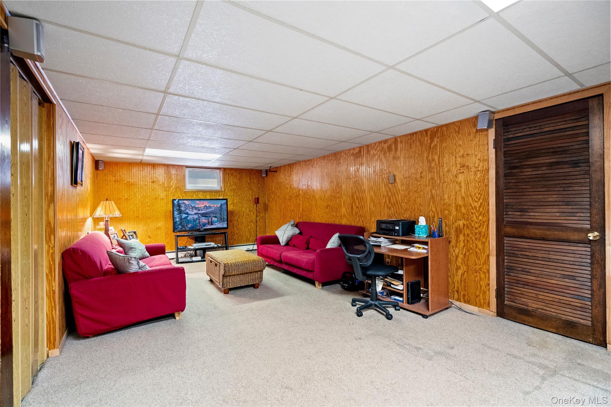 25 State Place Huntington, NY 11743 - Photo 26 of 33 a room with furniture