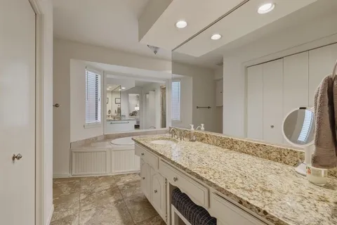 $929,900 | 9510 Hill View Drive, Dallas, TX 75231