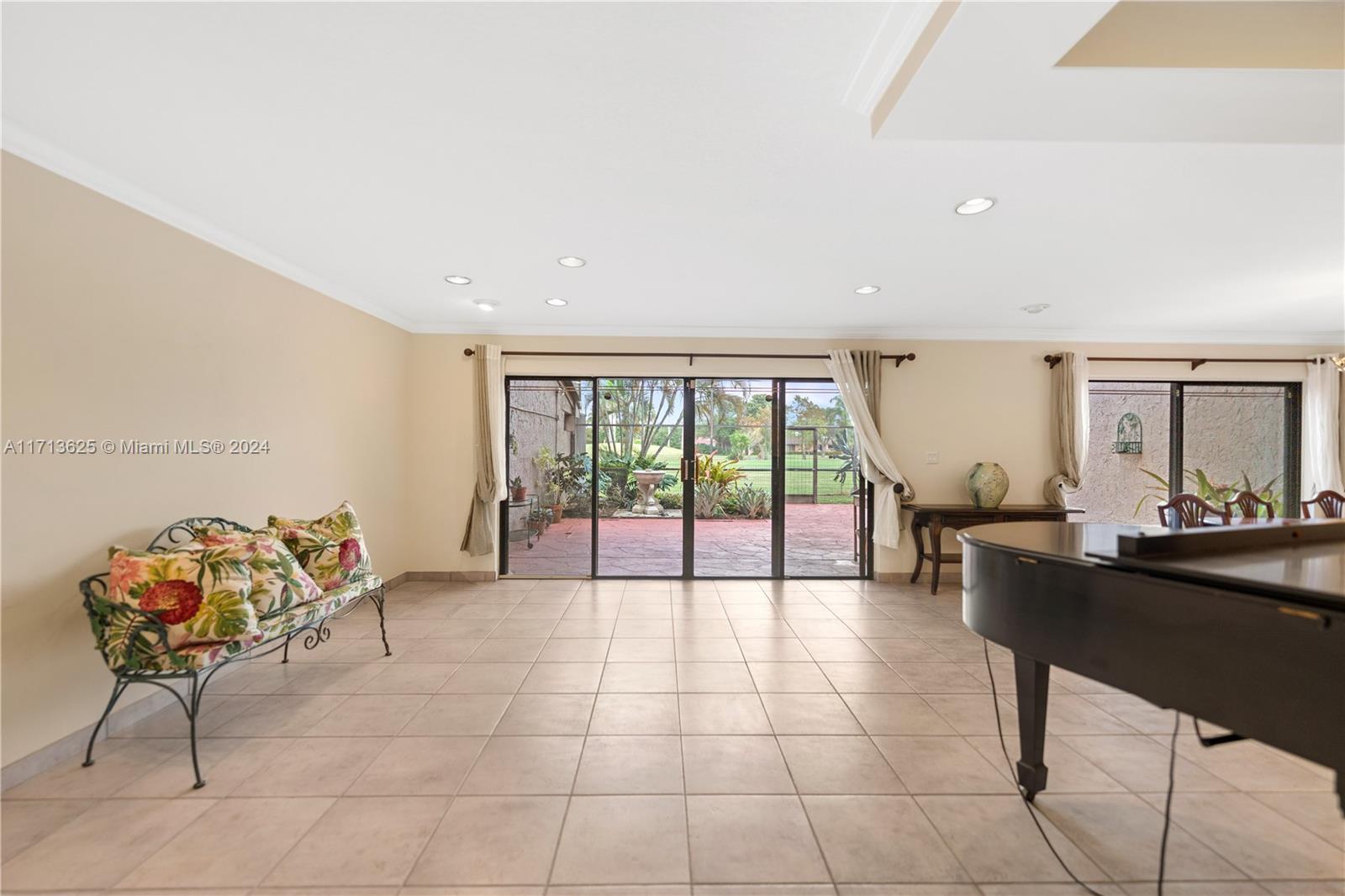 1709 St Andrews Road Hollywood, FL 33021 - Photo 15 of 46 Gallery Image 15