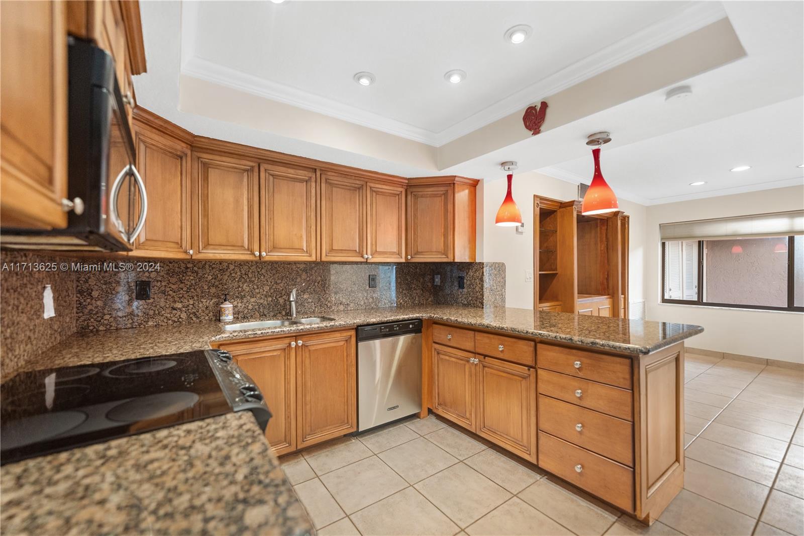 1709 St Andrews Road Hollywood, FL 33021 - Photo 10 of 46 Gallery Image 10
