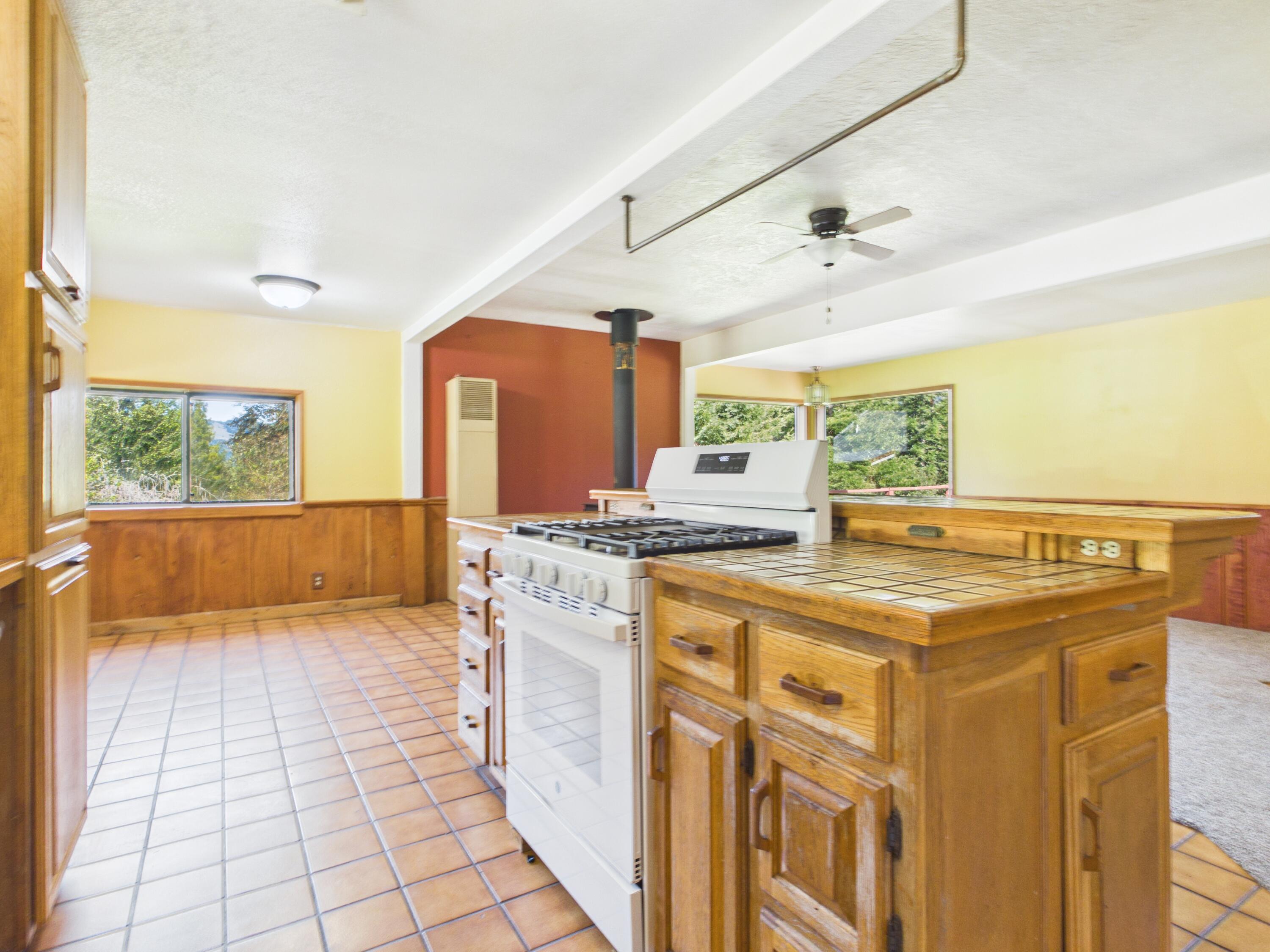 2551 Newton Road Redcrest, CA 95569 - Photo 15 of 65