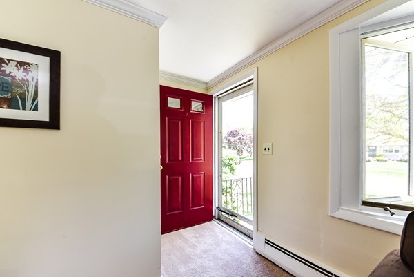 20 Elmfield Road Framingham, MA 01701 - Photo 4 of 29