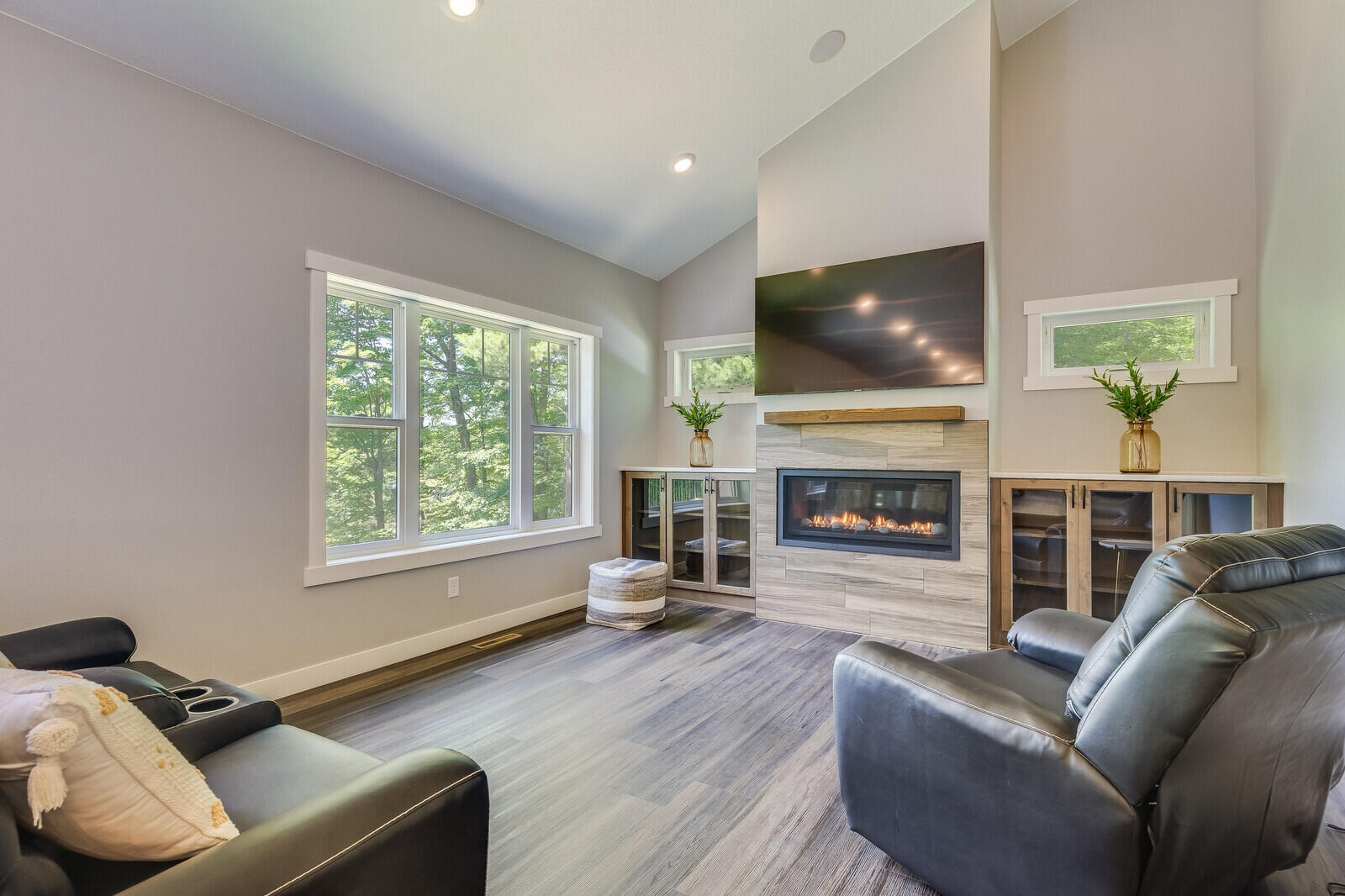 2568 28 1/4 Street Cedar Lake, WI 54817 - Photo 17 of 61 93_updated2568_28_1_4thSt_LivingRm1_mls