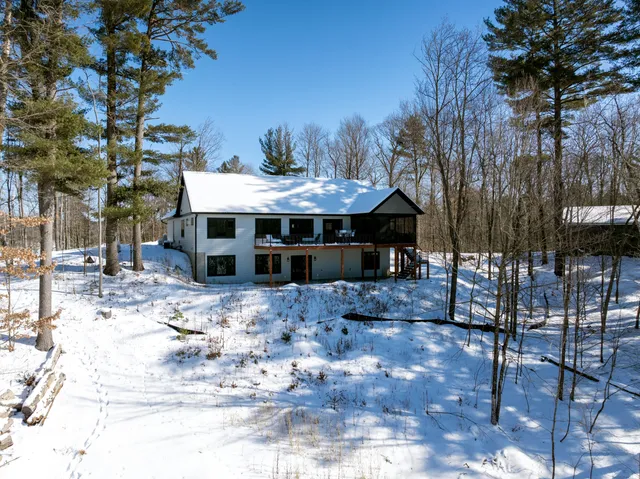 $824,900 | 2568 28 1/4 Street, Cedar Lake, WI 54817