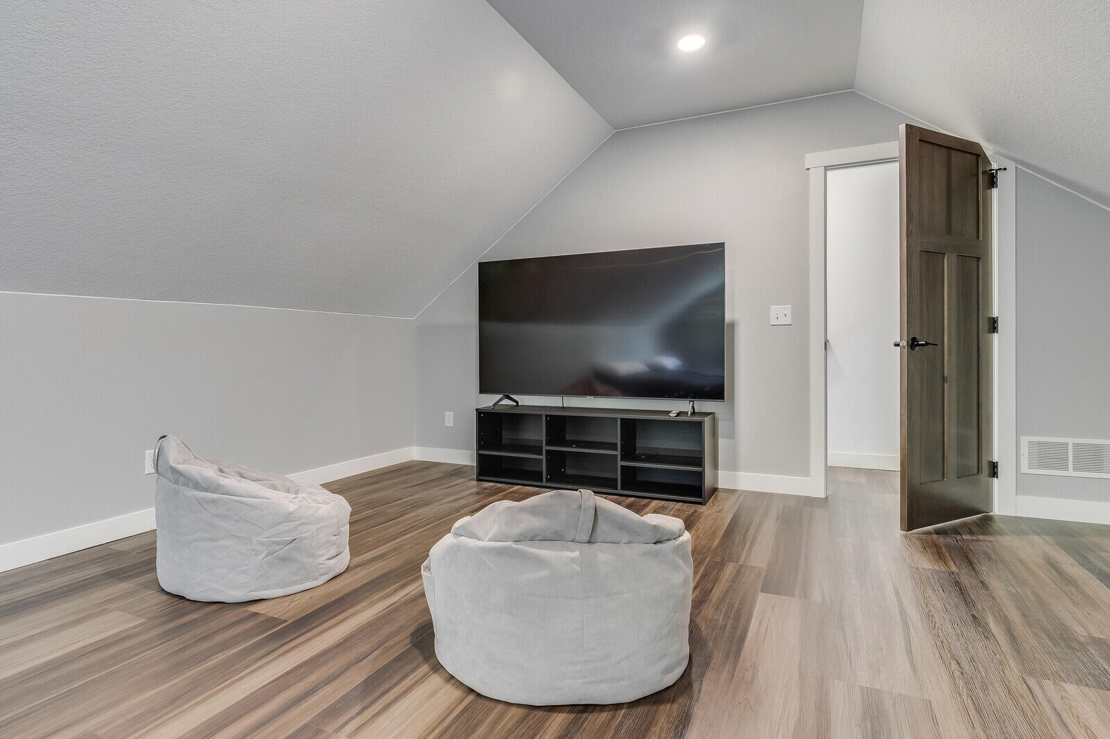 2568 28 1/4 Street Cedar Lake, WI 54817 - Photo 51 of 61 97_updated2568_28_1_4thSt_Loft2_mls