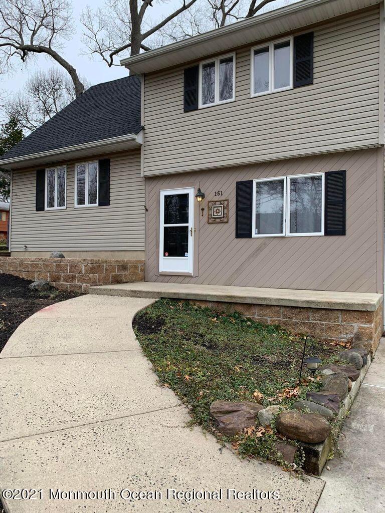 151 Delaware Avenue Oakhurst, NJ 07755 - Photo 2 of 16 20181231212354540588000000-o