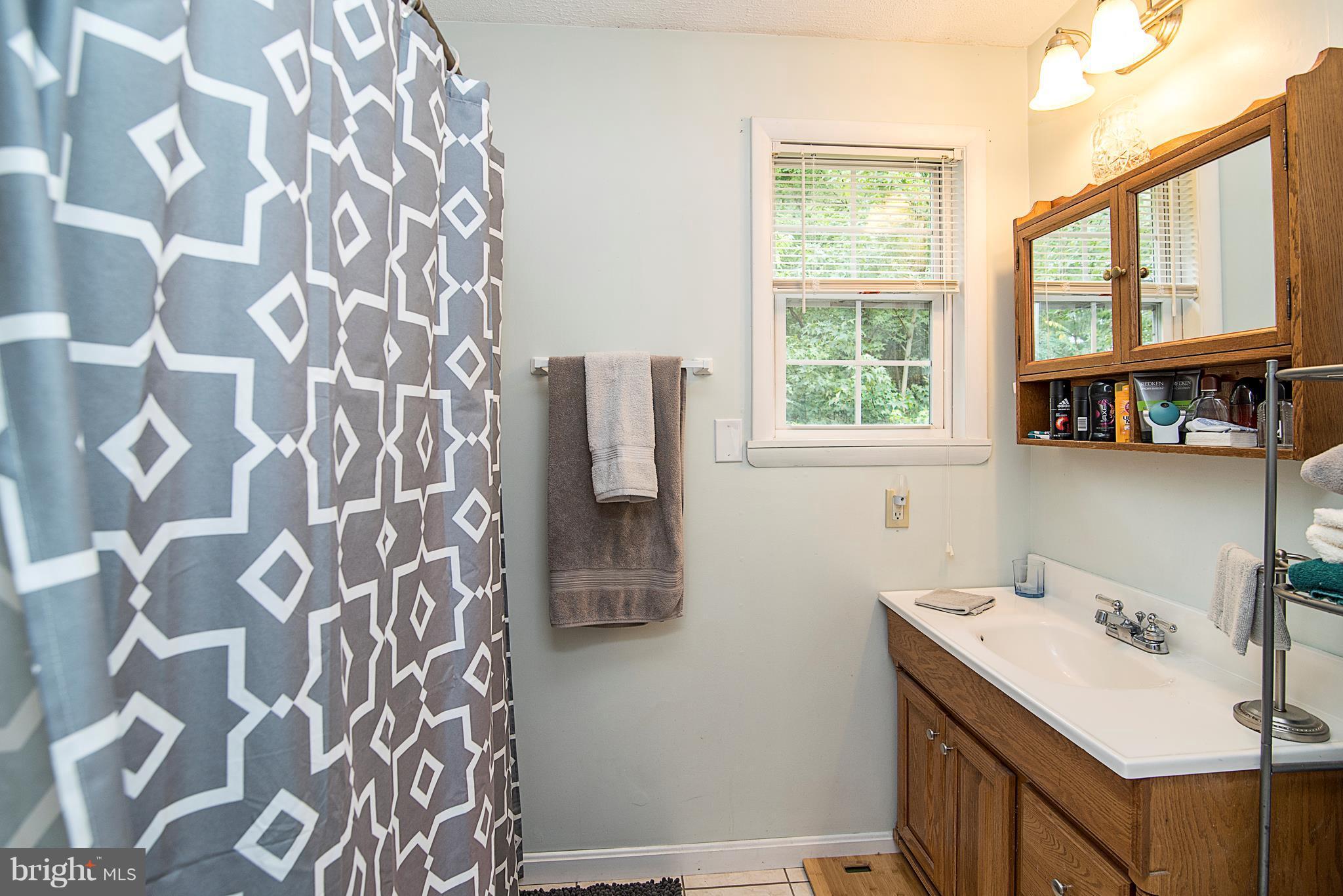 8320 Lambs Creek Church Road King George, VA 22485 - Photo 10 of 29 Bath