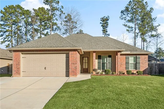 $299,900 | 27339 Deborah Drive, Ponchatoula, LA 70454