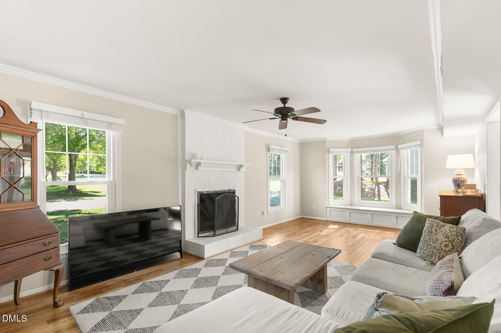3513 Wickersham Way Raleigh, NC 27604 - Photo 8 of 31