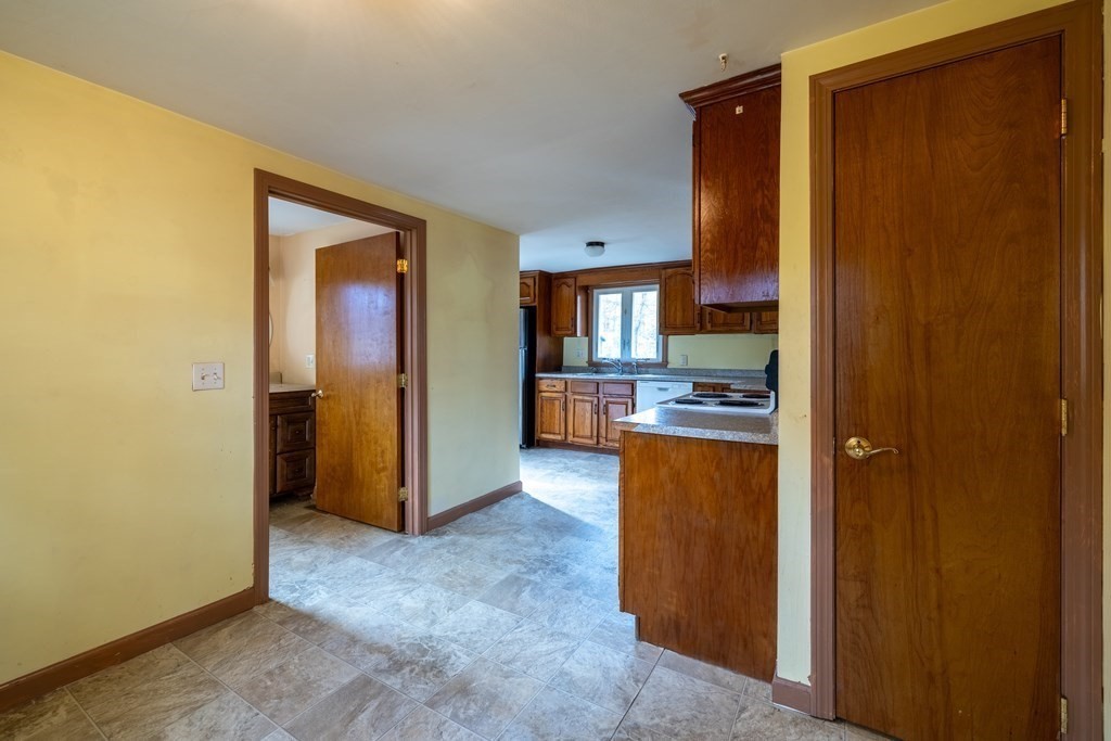 39 Poole Road Belchertown, MA 01007 - Photo 7 of 39 Gallery Image 7