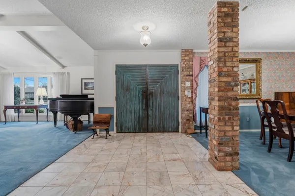 $659,900 | 305 Wayne Avenue, Lubbock, TX 79416