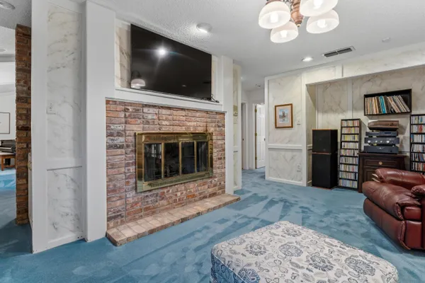 $659,900 | 305 Wayne Avenue, Lubbock, TX 79416