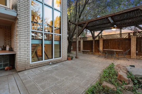 $659,900 | 305 Wayne Avenue, Lubbock, TX 79416