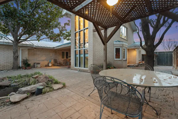 $659,900 | 305 Wayne Avenue, Lubbock, TX 79416