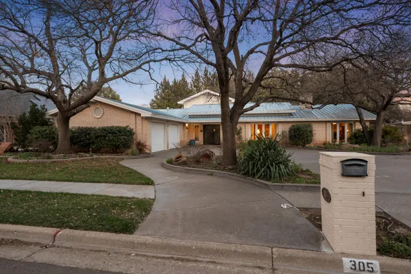 $659,900 | 305 Wayne Avenue, Lubbock, TX 79416