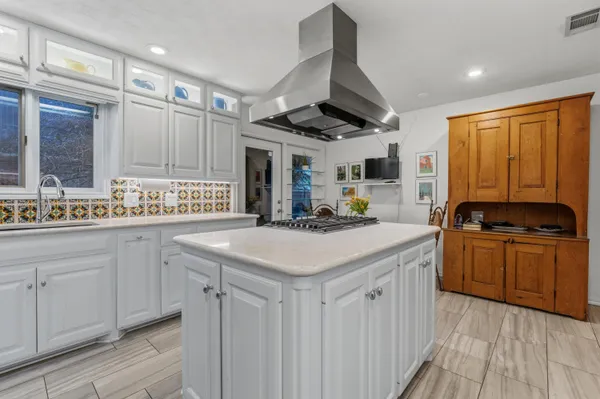 $659,900 | 305 Wayne Avenue, Lubbock, TX 79416