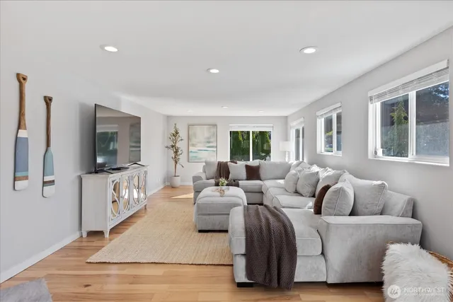 $860,000 | 1839 North Wellington Drive, Oak Harbor, WA 98277