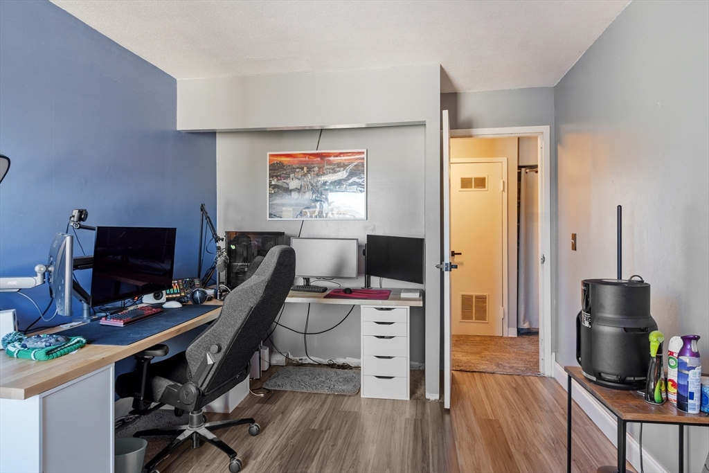 98 Northridge Road, Unit 98 Beverly, MA 01915 - Photo 22 of 38