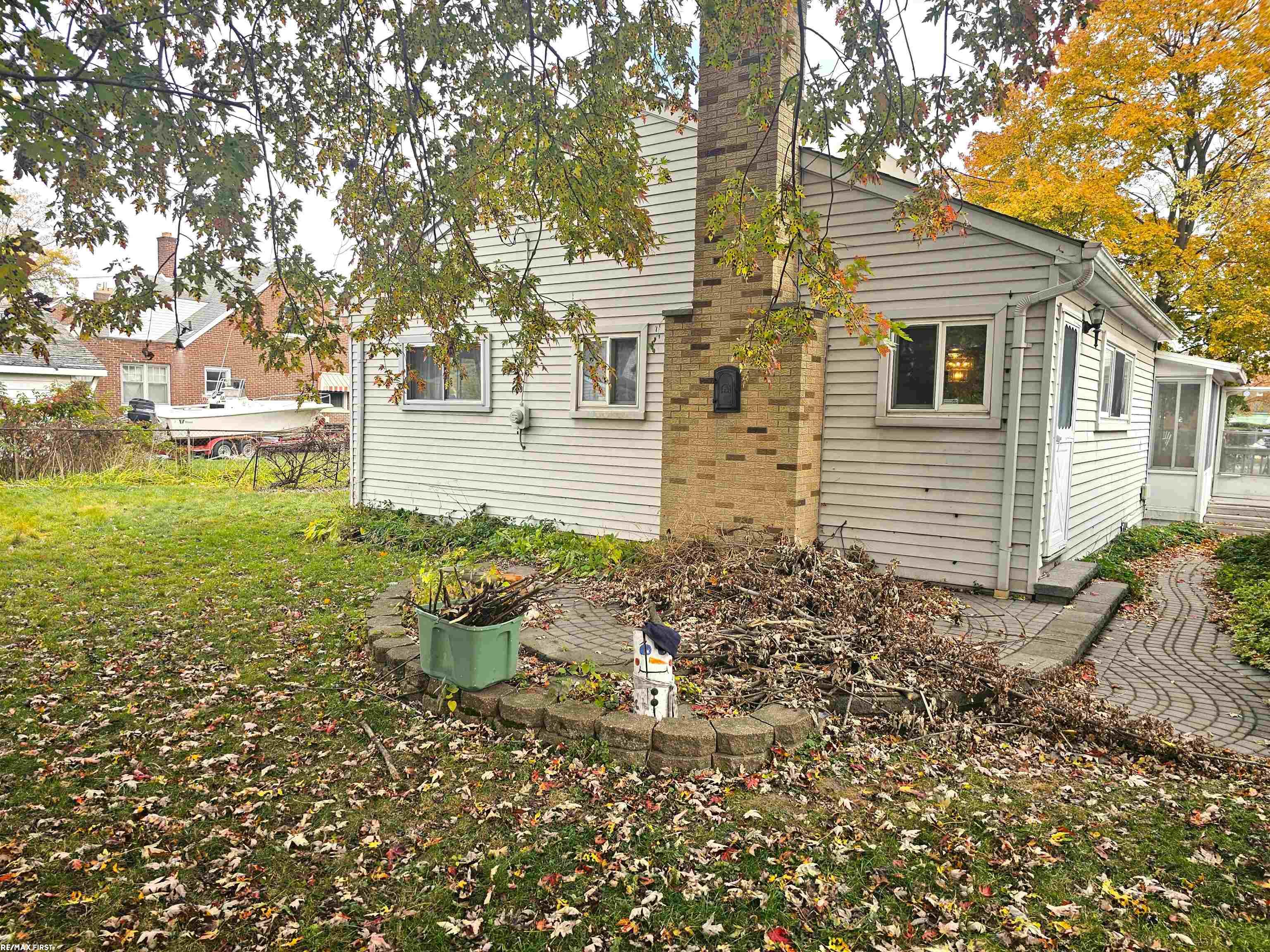 29355 Utica Road Roseville, MI 48066 - Photo 14 of 15 50193264-c5761d6b-71d1-4e0e-93b0-3a41b5245cdd.JPG