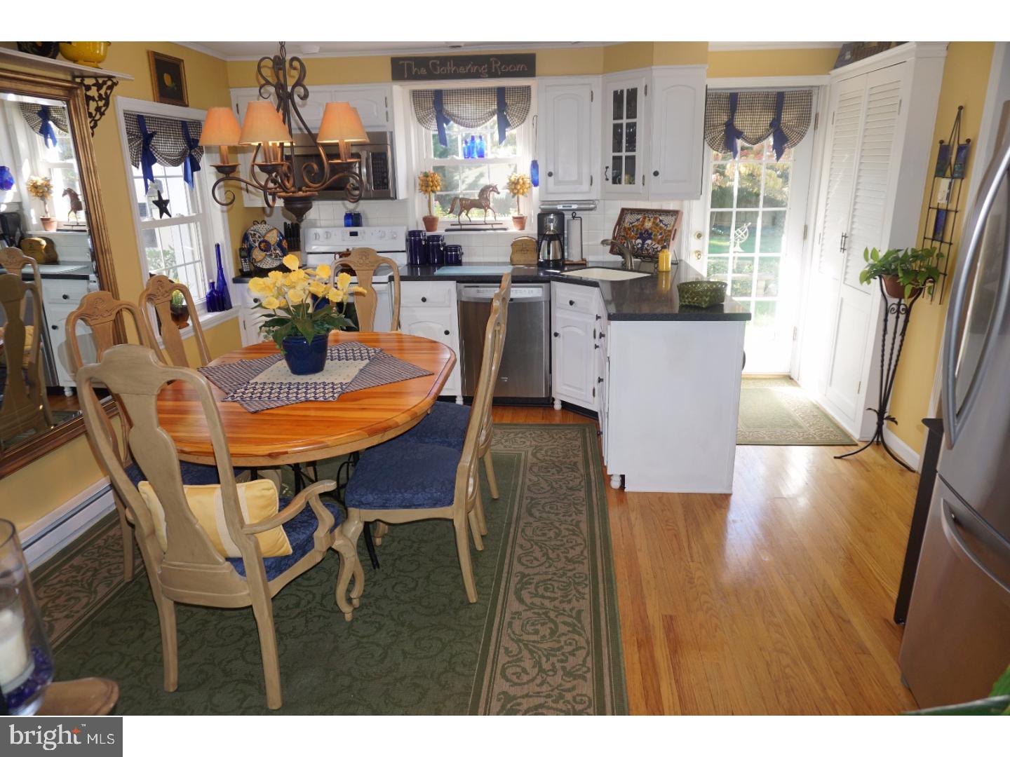 202 Redford Road Oreland, PA 19075 - Photo 8 of 24 Kitchen