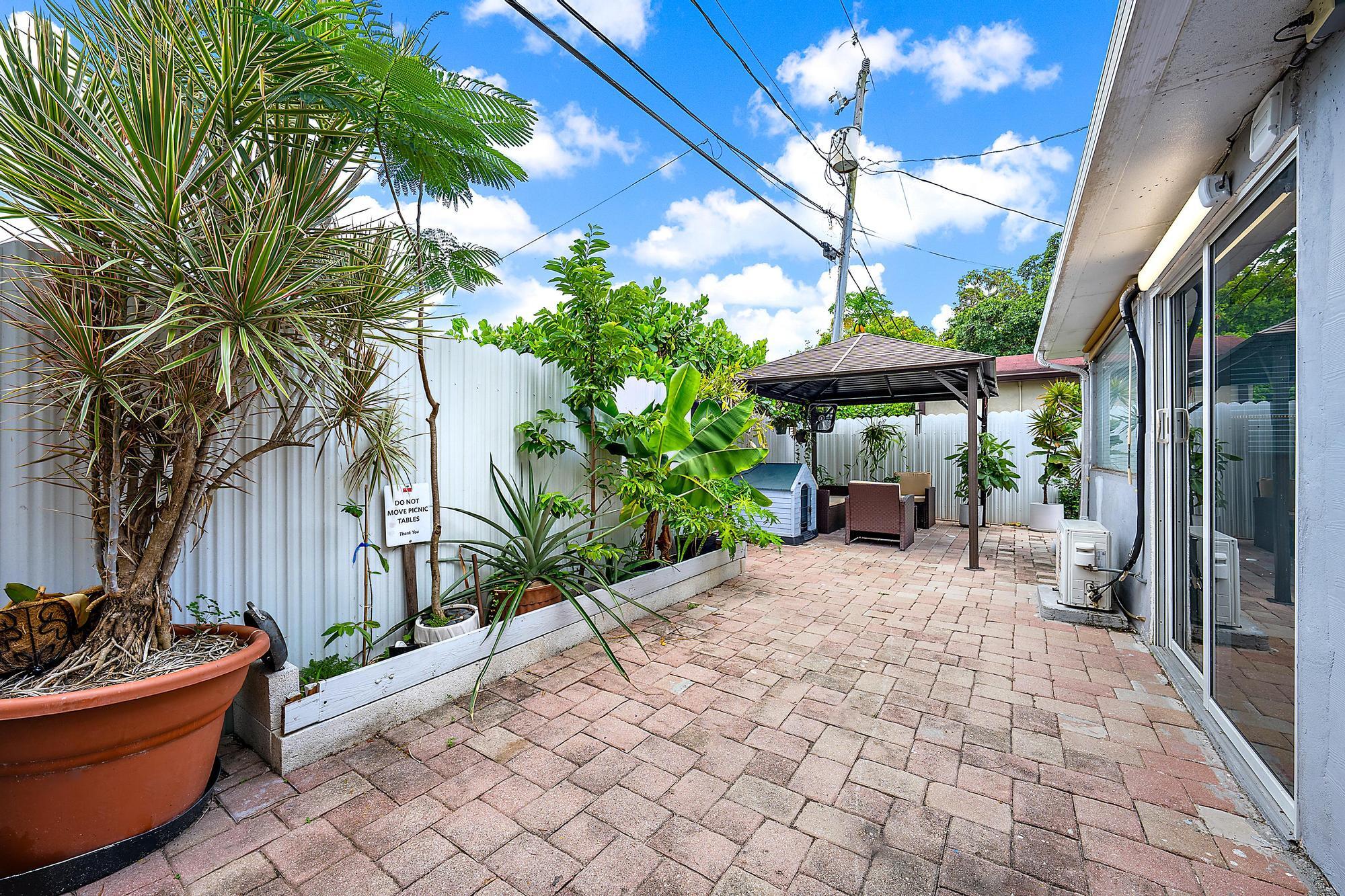 904 Ortega Road West Palm Beach, FL 33405 - Photo 18 of 20 904 Ortega Rd-Patio