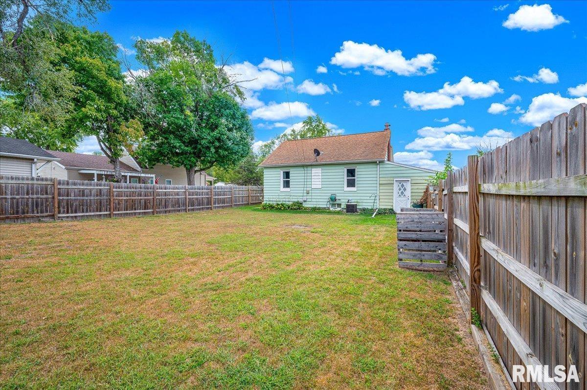 1603 Caroline Street Pekin, IL 61554 - Photo 21 of 21