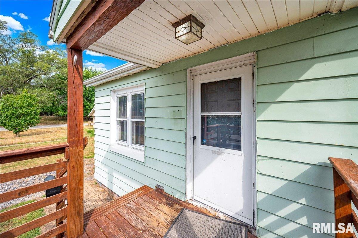 1603 Caroline Street Pekin, IL 61554 - Photo 3 of 21