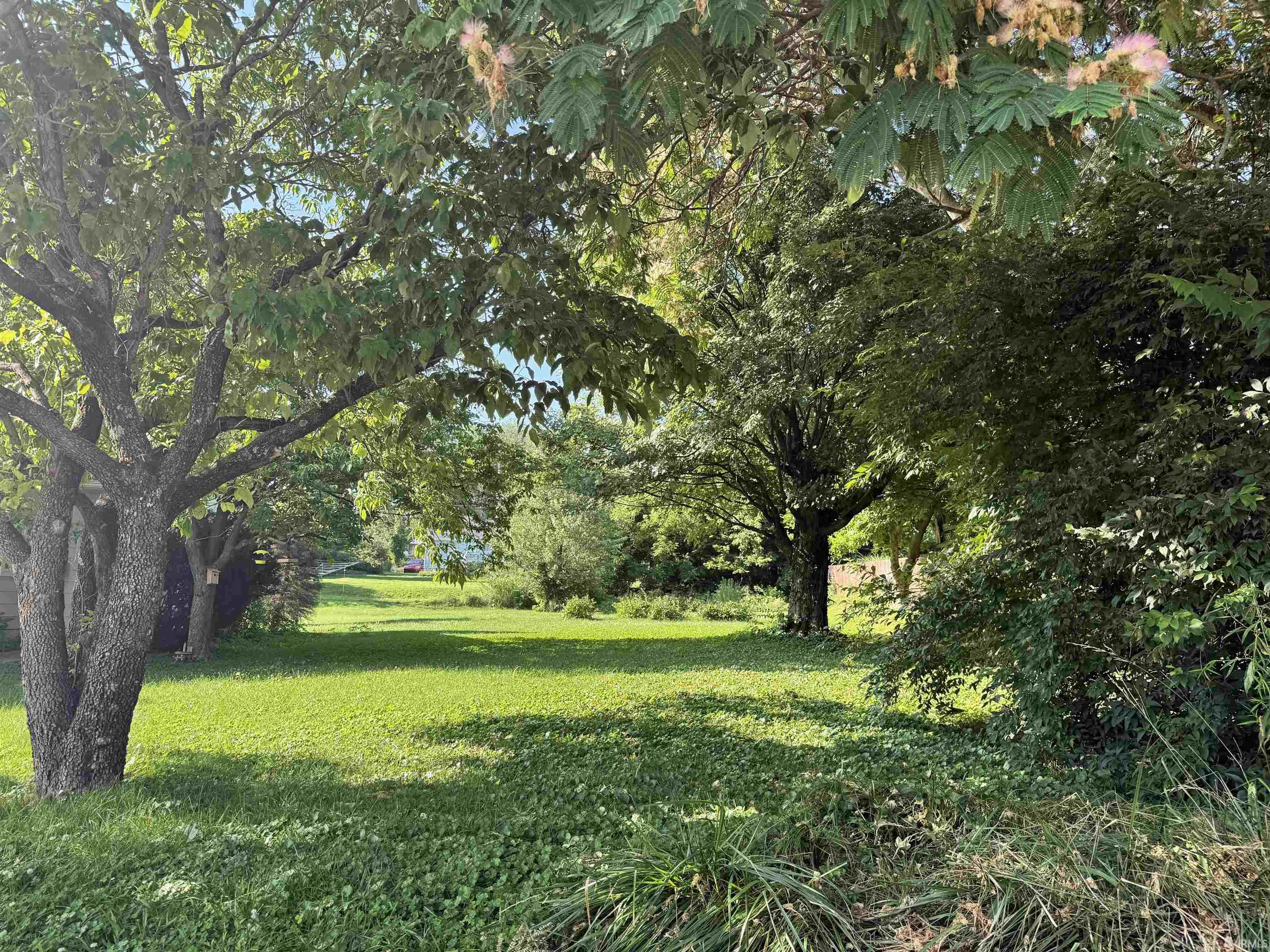 614 West Dixie Street Bloomington, IN 47403 - Photo 3 of 5