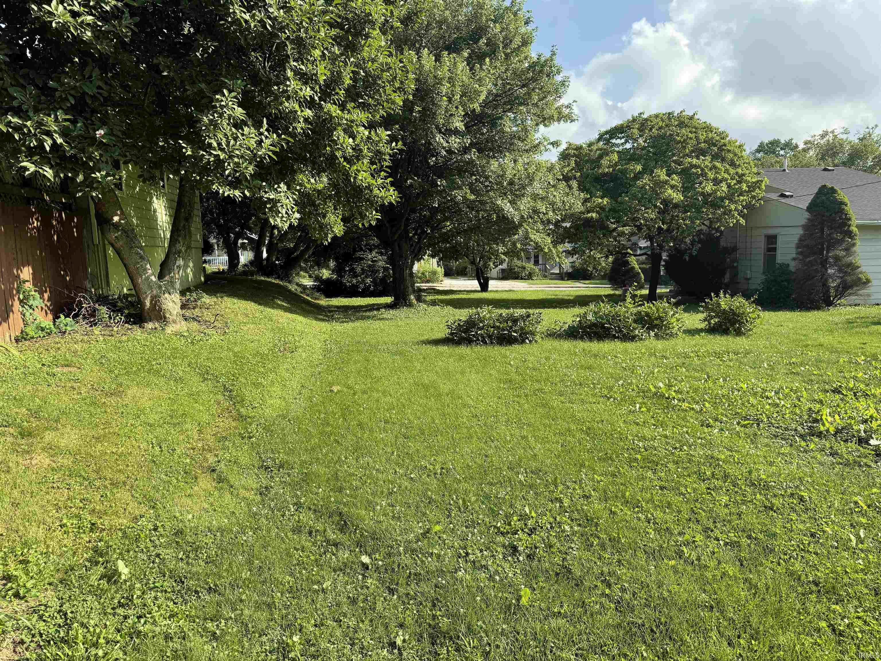 614 West Dixie Street Bloomington, IN 47403 - Photo 4 of 5