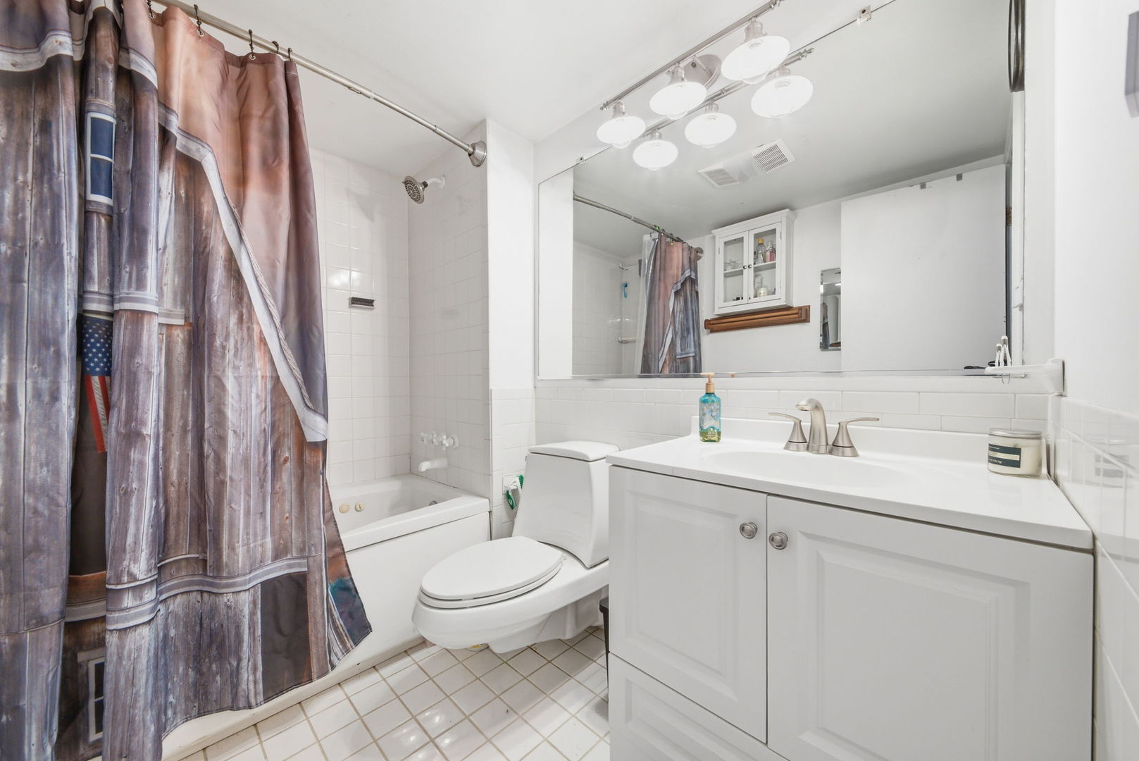 483 North Larch Avenue, Unit 204W Elmhurst, IL 60126 - Photo 11 of 16