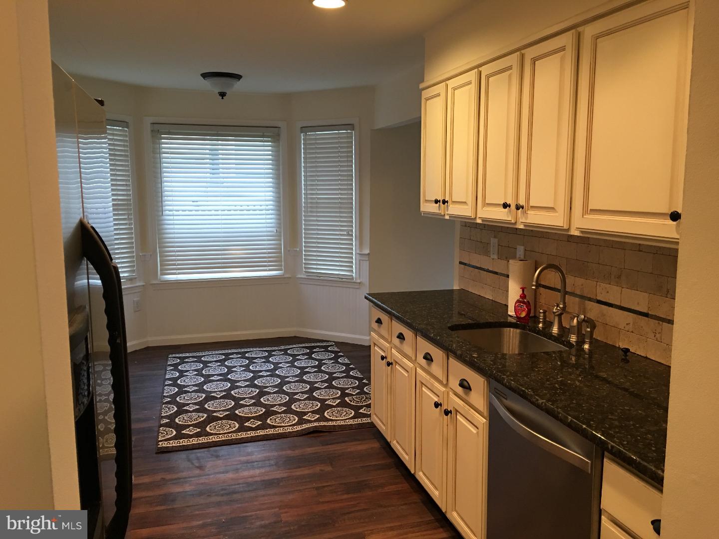 85 South Timber Road Southampton, PA 18966 - Photo 8 of 25 Kitchen