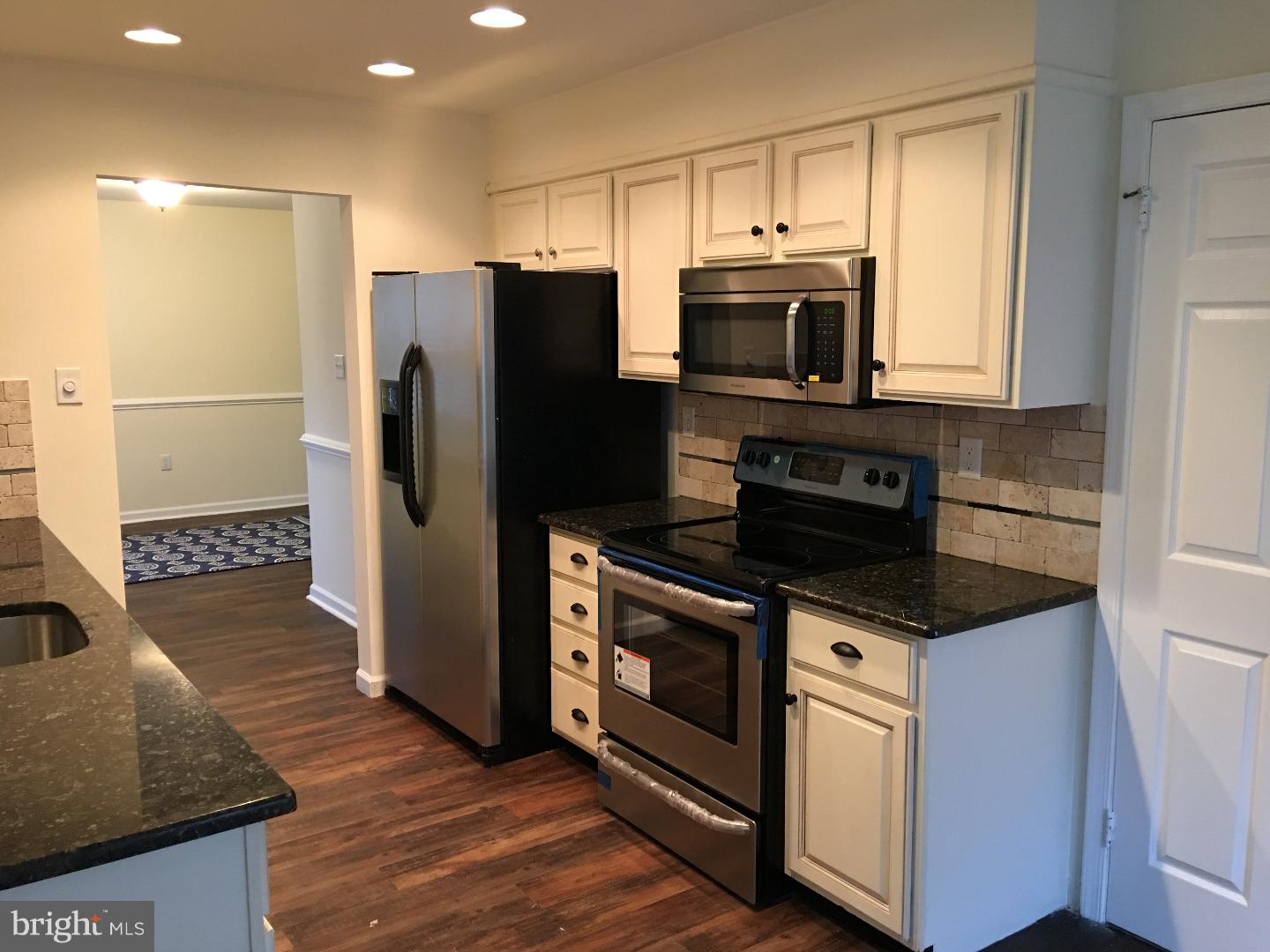85 South Timber Road Southampton, PA 18966 - Photo 9 of 25 Kitchen