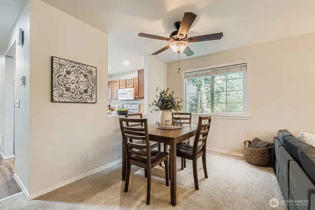 $409,950 | 11626 Admiralty Way, Unit A, Everett, WA 98204