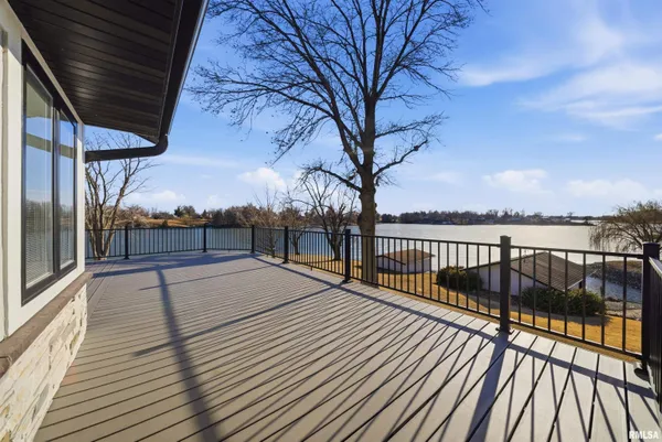 $634,900 | 140 Palemino Drive, Avon, IL 61415