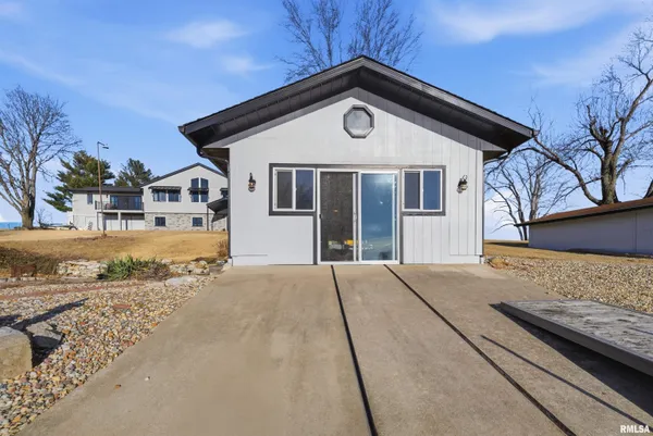 $634,900 | 140 Palemino Drive, Avon, IL 61415