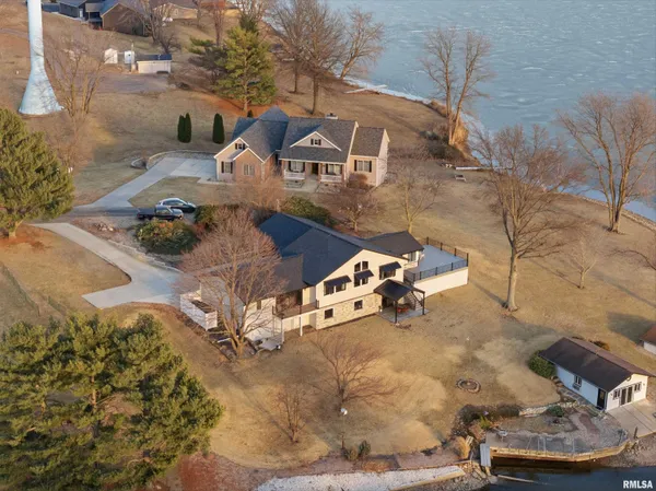 $634,900 | 140 Palemino Drive, Avon, IL 61415