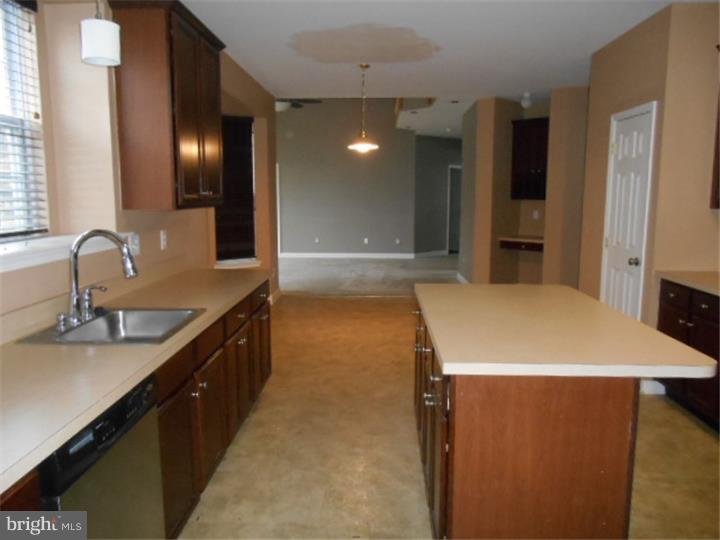 146 White Cedar Drive Sicklerville, NJ 08081 - Photo 9 of 15