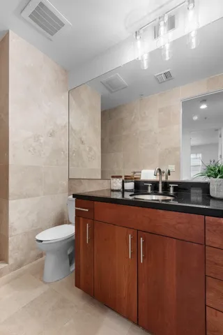 $539,000 | 2025 S Street, Unit 204, Sacramento, CA 95811