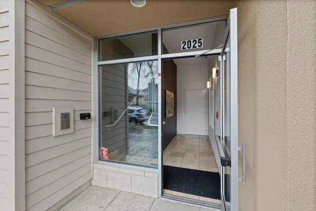 $539,000 | 2025 S Street, Unit 204, Sacramento, CA 95811