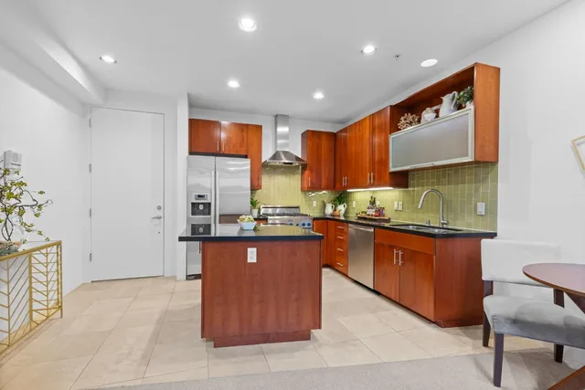 $539,000 | 2025 S Street, Unit 204, Sacramento, CA 95811