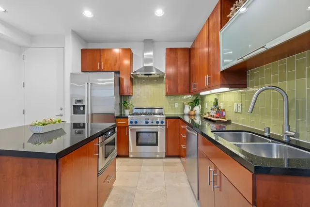 $539,000 | 2025 S Street, Unit 204, Sacramento, CA 95811