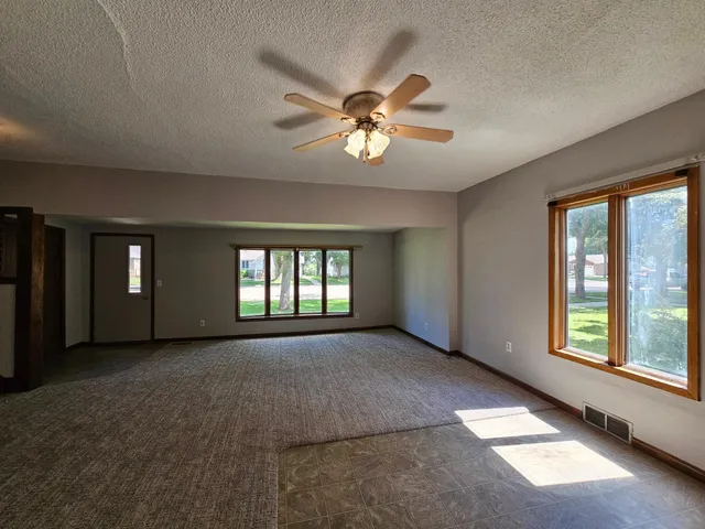 $179,000 | 601 Mechanic Street, Edgerton, MN 56128