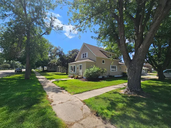 $169,000 | 601 Mechanic Street, Edgerton, MN 56128