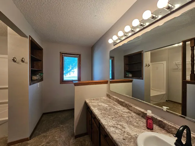 $179,000 | 601 Mechanic Street, Edgerton, MN 56128