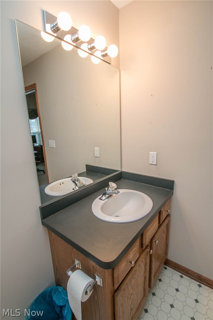 2950 Ravineview Circle Stow, OH 44224 - Photo 28 of 35 Gallery Image 28