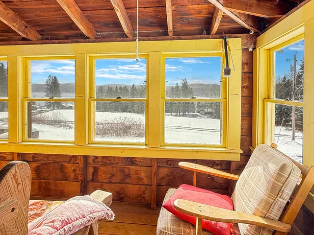 $329,400 | 19 Gray Road, Pittsburg, NH 03592